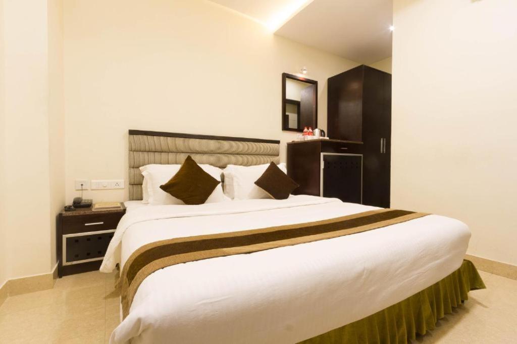 Hotel Southern Residency Kelambakkam Luaran gambar
