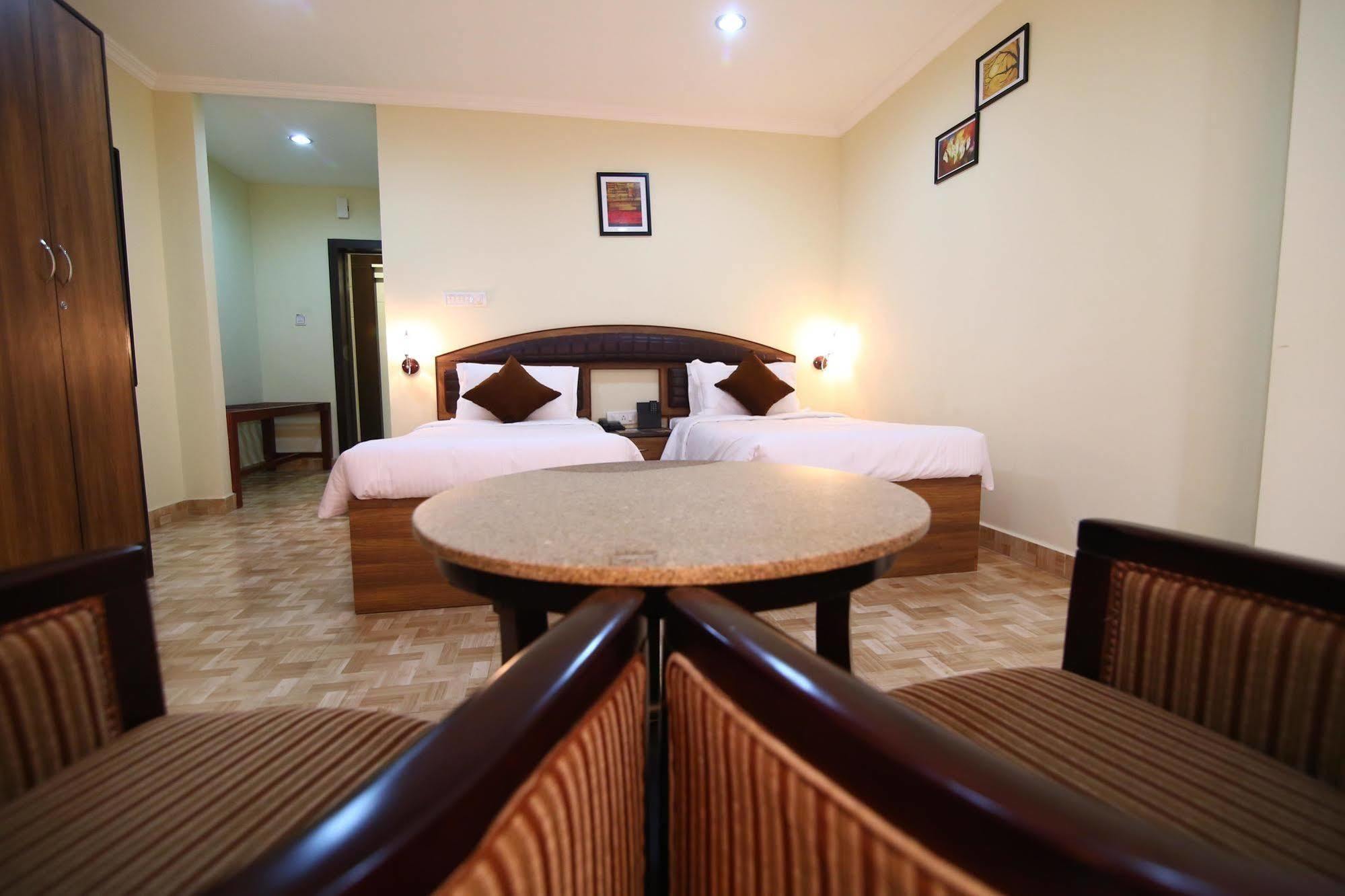 Hotel Southern Residency Kelambakkam Luaran gambar