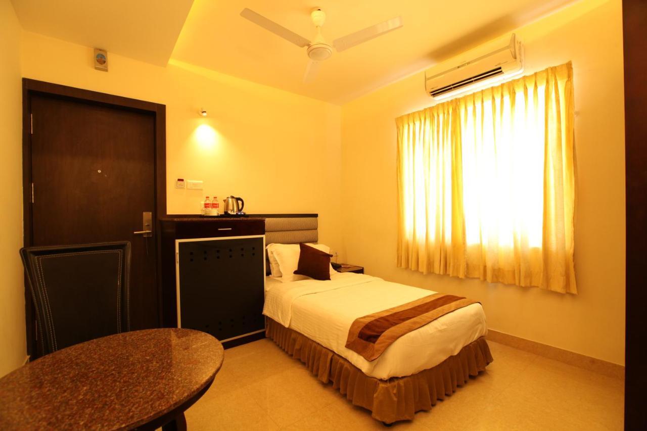 Hotel Southern Residency Kelambakkam Luaran gambar